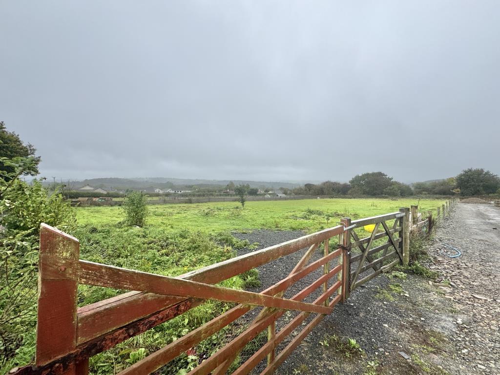 Lot: 166 - FREEHOLD LAND - Access to the land